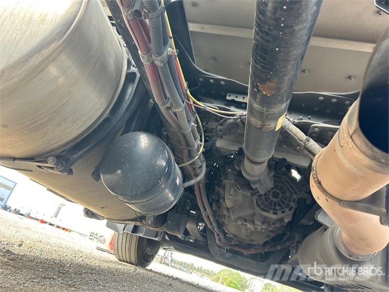 Freightliner Cascadia 116 Prime Movers
