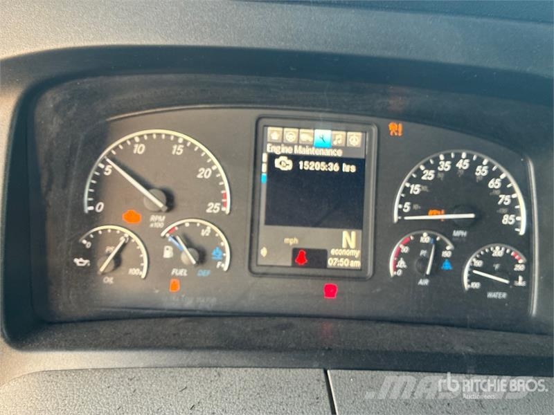 Freightliner Cascadia 126 Седельные тягачи