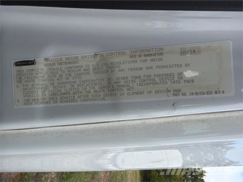 Freightliner Cascadia 113 6x4 Sleeper Car Carrier Truck Trasportatore per veicoli