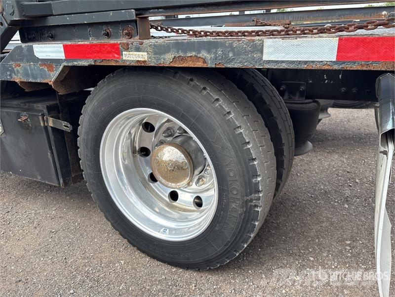 Freightliner Cascadia 113 Trasportatore per veicoli