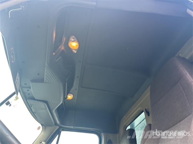 Freightliner Cascadia 113 Camion benne