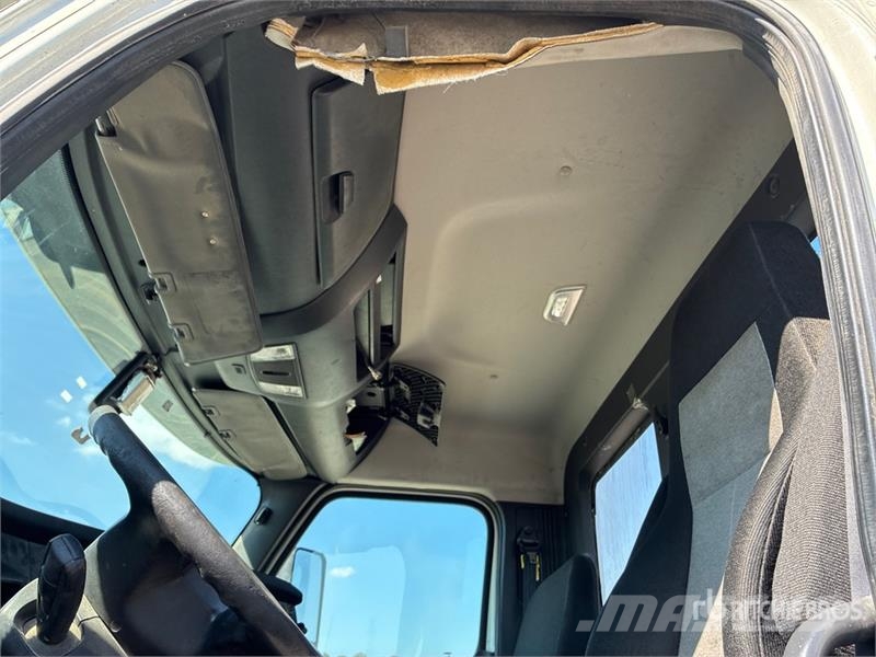 Freightliner Cascadia 126 Vlačilci