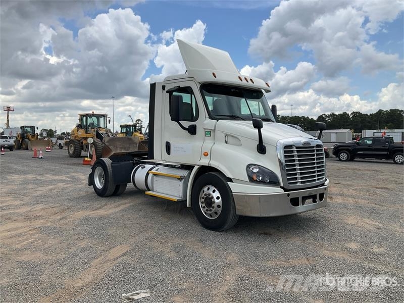 Freightliner Cascadia 113 Çekiciler