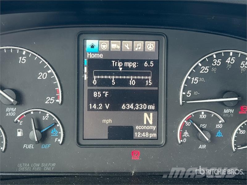 Freightliner Cascadia 126 Tractor Units