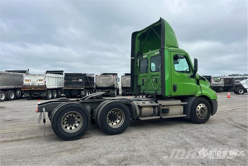 Freightliner Cascadia 116 Trekkvogner