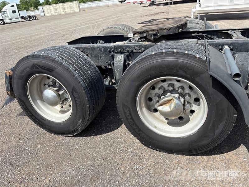 Freightliner Cascadia 116 Sadulveokid