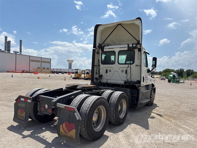 Freightliner Cascadia 125 Prime Movers