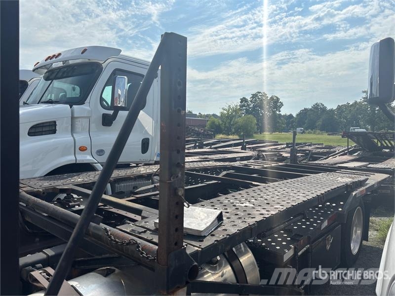 Freightliner Cascadia 113 Camiones portacoches