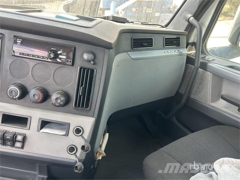 Freightliner Cascadia 126 Çekiciler