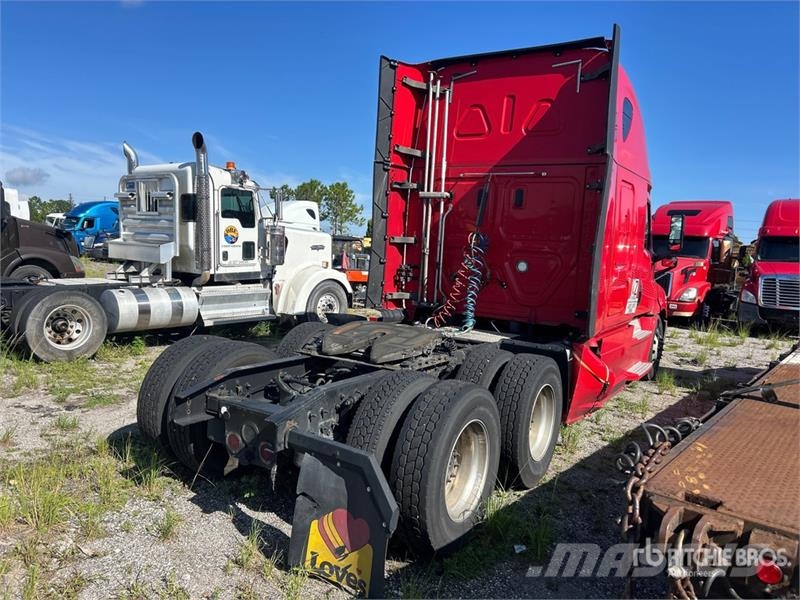 Freightliner Cascadia 126 Cavalos mecânicos