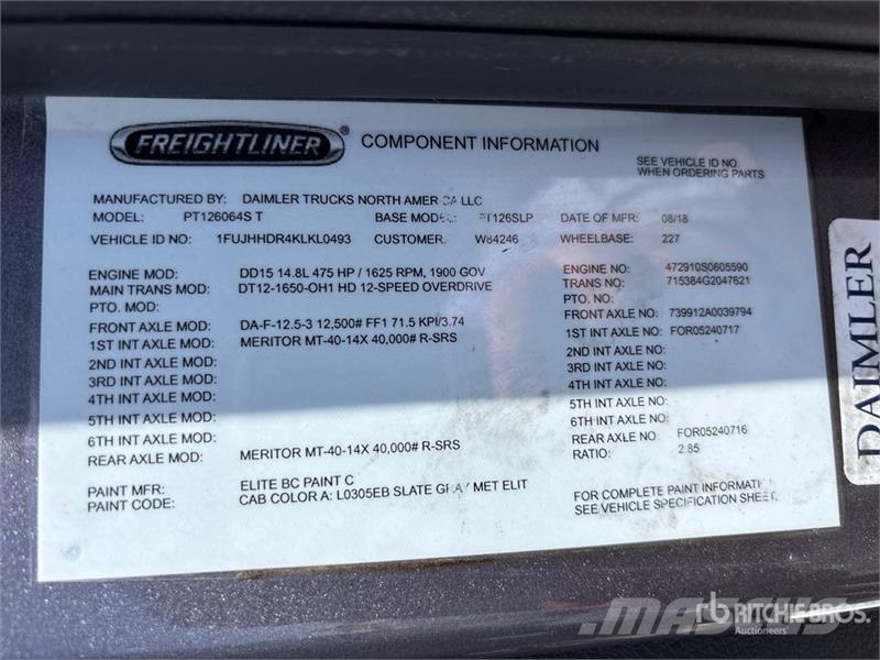 Freightliner Cascadia 126 6x4 T/A Sleeper Truck Tractor Prime Movers