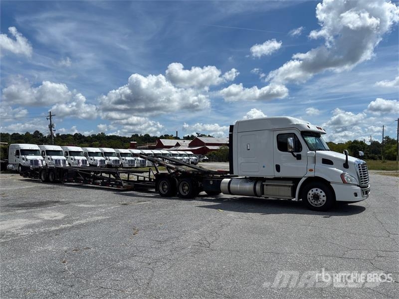 Freightliner Cascadia 113 6x4 Sleeper Car Carrier Truck Biltransportbilar