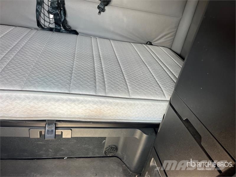 Freightliner Cascadia 126 Autotractoare