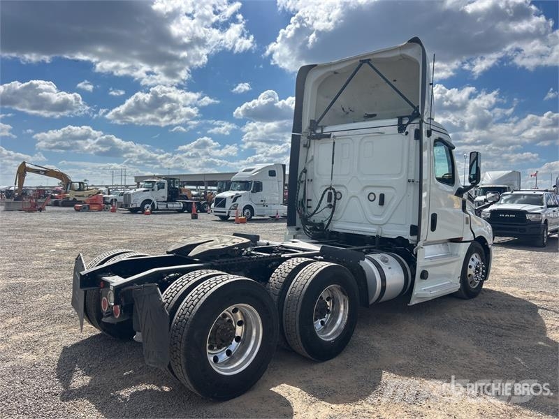 Freightliner Cascadia 126 Vlačilci