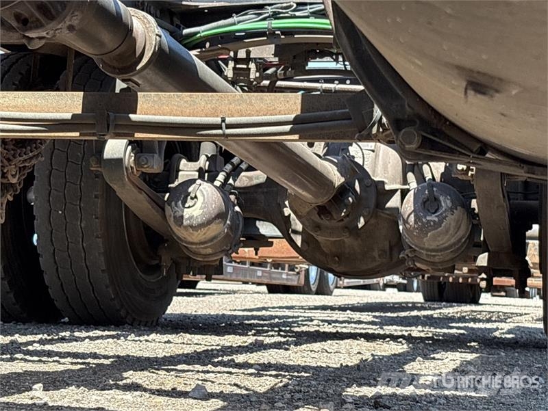 Freightliner Cascadia 113 Camiones portacoches