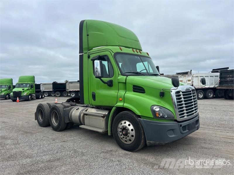 Freightliner Cascadia 113 Trekkvogner