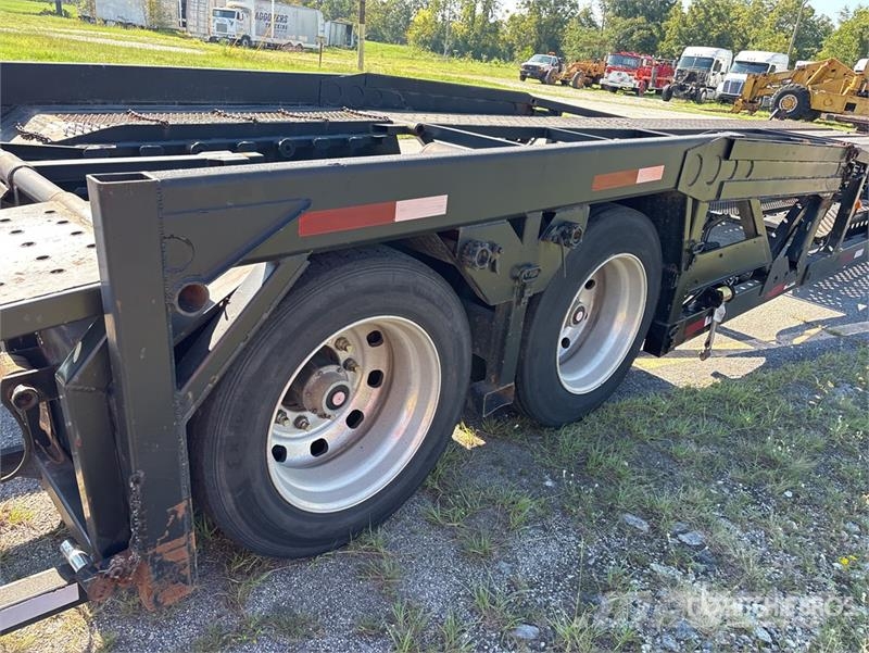 Freightliner Cascadia 113 4x2 Car Carrier Truck Trasportatore per veicoli