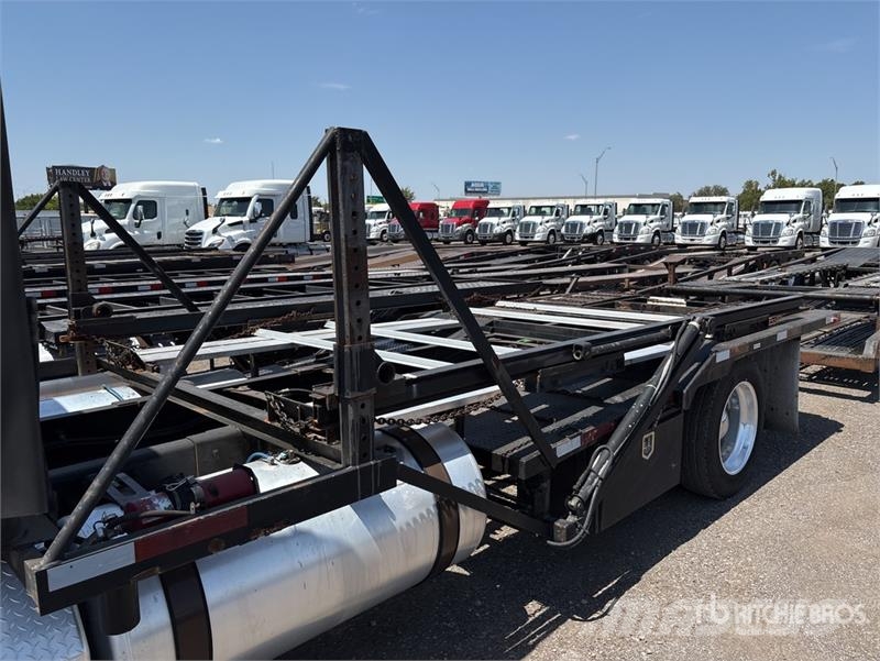 Freightliner Cascadia 113 Camiones portacoches