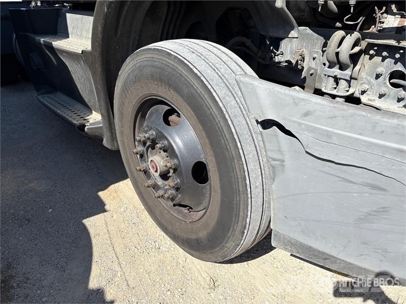 Freightliner Cascadia 113 Седельные тягачи