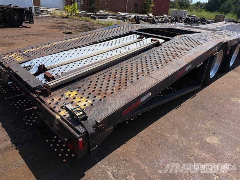 Freightliner Cascadia 113 6x4 Sleeper Car Carrier Truck Trasportatore per veicoli