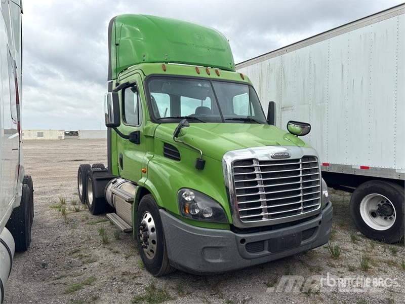 Freightliner Cascadia 113 Тягачі
