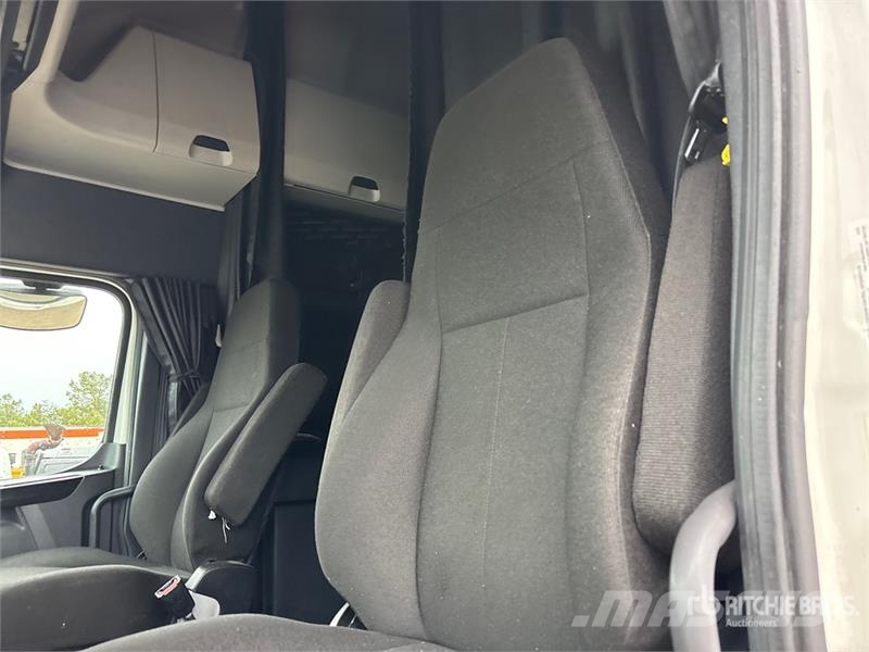 Freightliner Cascadia 126 Vlačilci