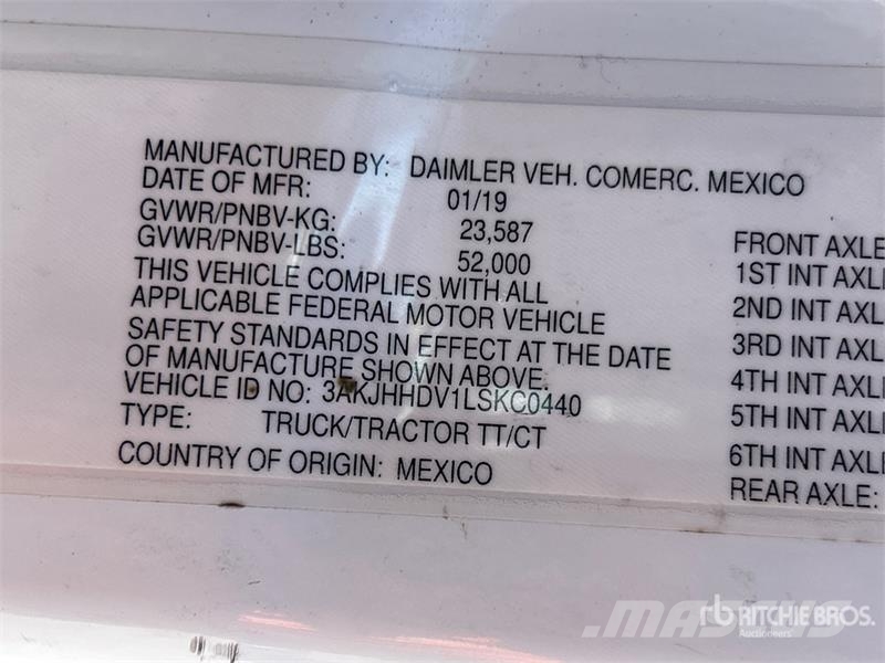 Freightliner Cascadia 126 6x4 T/A Sleeper Truck Tractor Седельные тягачи