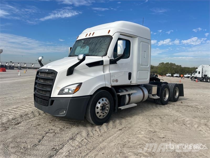 Freightliner Cascadia 116 Prime Movers