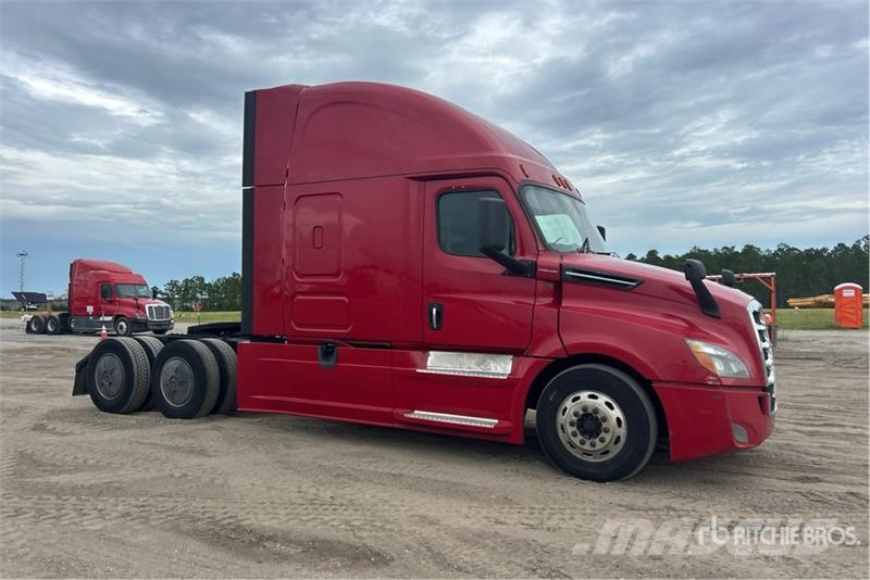 Freightliner Cascadia 126 Naudoti vilkikai
