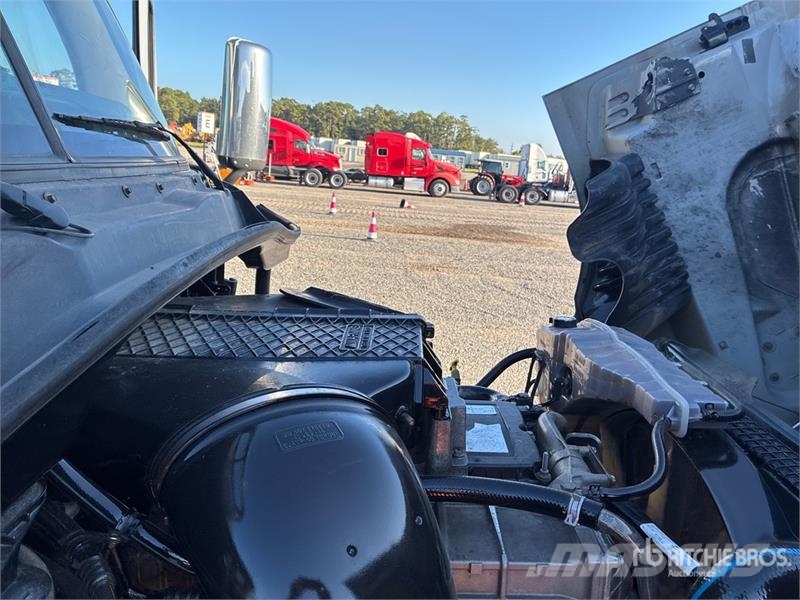 Freightliner Cascadia 125 Влекачи