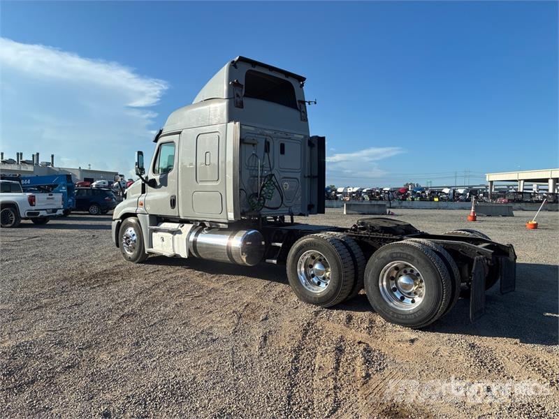 Freightliner Cascadia 125 Влекачи