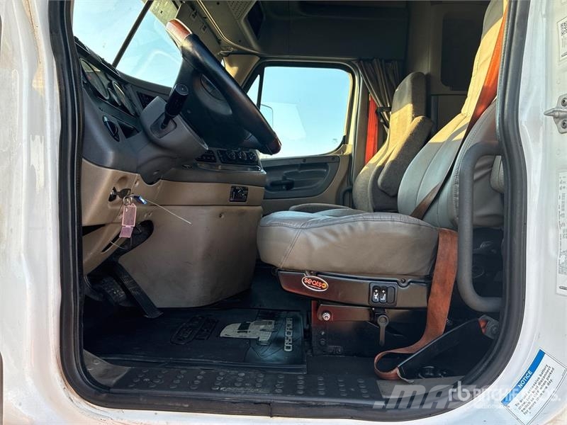 Freightliner Cascadia 125 Sadulveokid