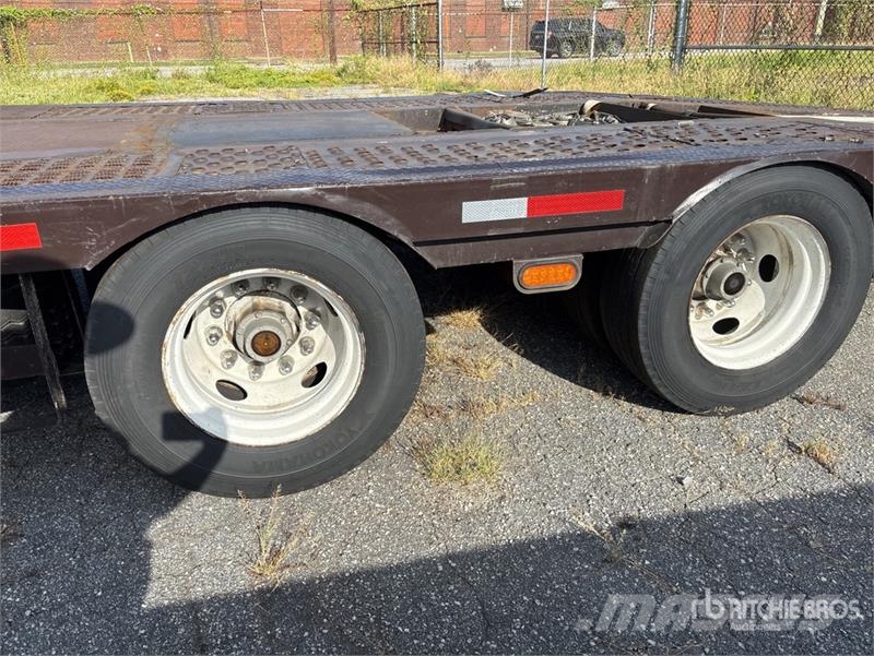 Freightliner Cascadia 116 6x4 Sleeper Car Carrier Truck Biltransportbilar