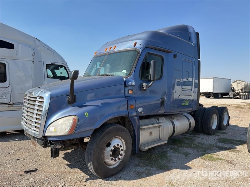 Freightliner Cascadia 125 Тягачі