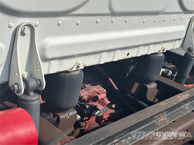 Freightliner Cascadia 113 Camiones portacoches