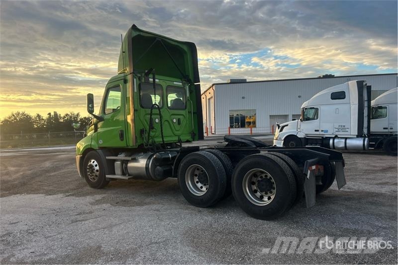 Freightliner Cascadia 116 Ťahače