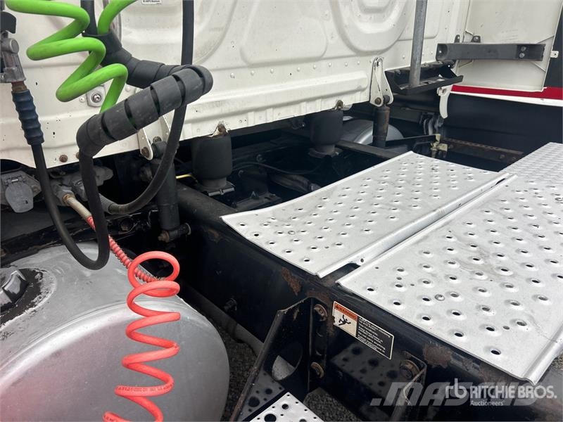 Freightliner Cascadia 126 Влекачи