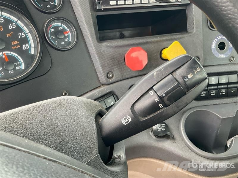 Freightliner Cascadia 113 Çekiciler