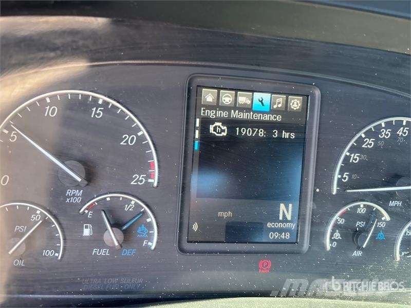 Freightliner Cascadia 116 曳引機組件