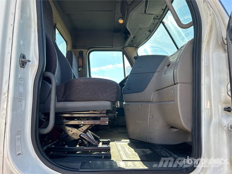 Freightliner Cascadia 113 Trekkers