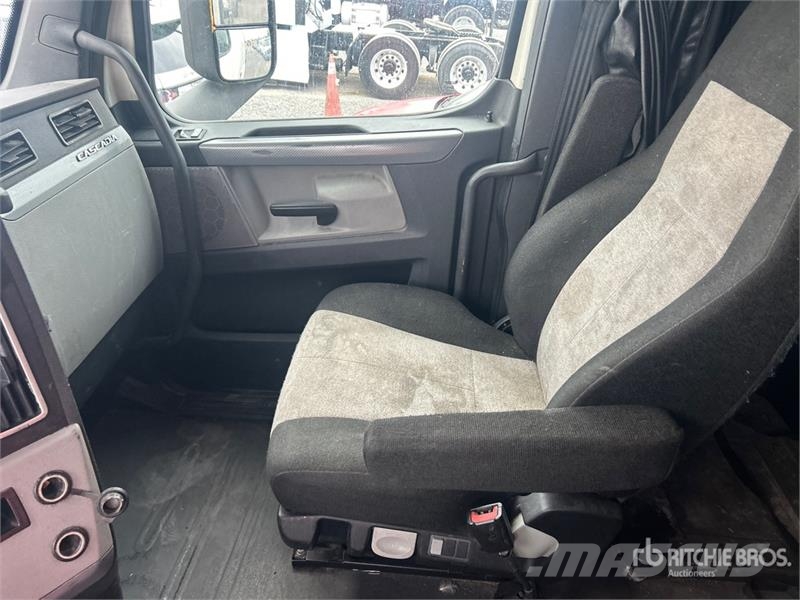 Freightliner Cascadia 126 Влекачи