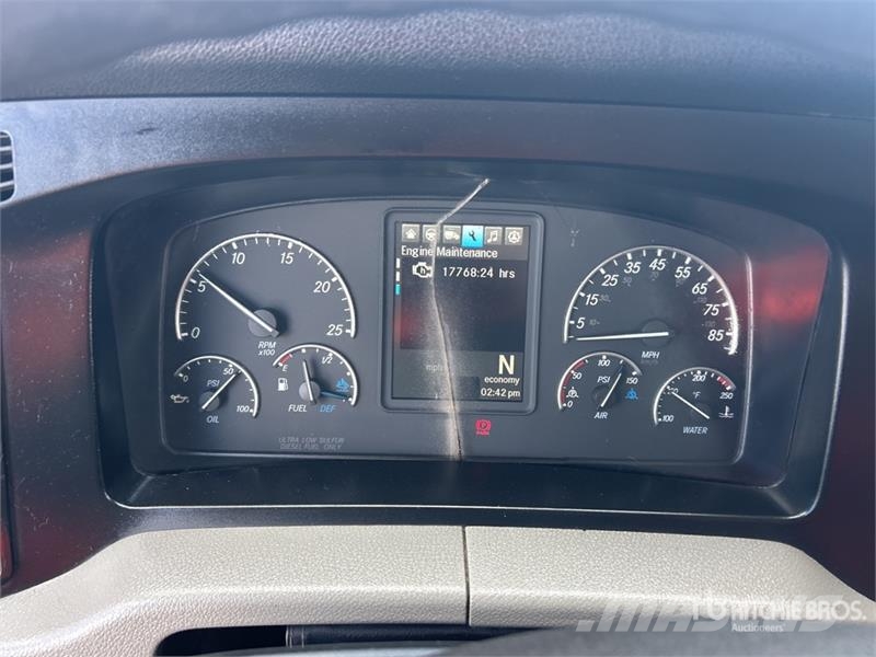 Freightliner Cascadia 126 Vlačilci
