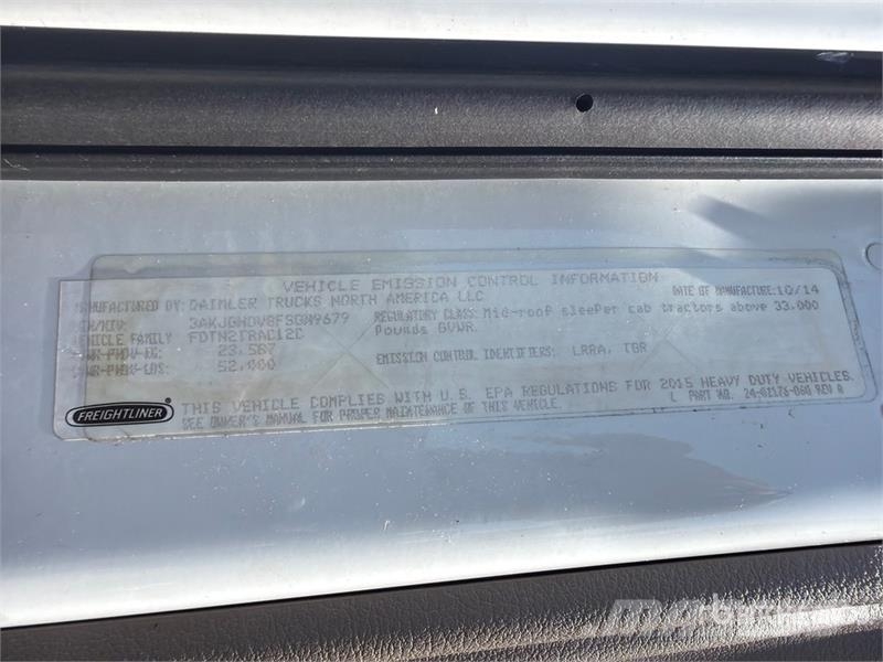 Freightliner Cascadia 113 6x4 Sleeper Car Carrier Truck (Inoper Camiones portacoches