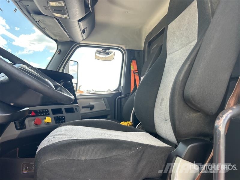 Freightliner Cascadia 126 Vlačilci