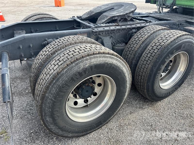 Freightliner Cascadia 116 Trekkers