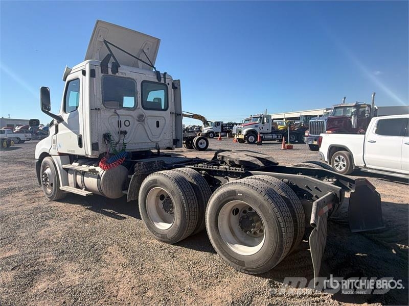 Freightliner Cascadia 126 Vlačilci