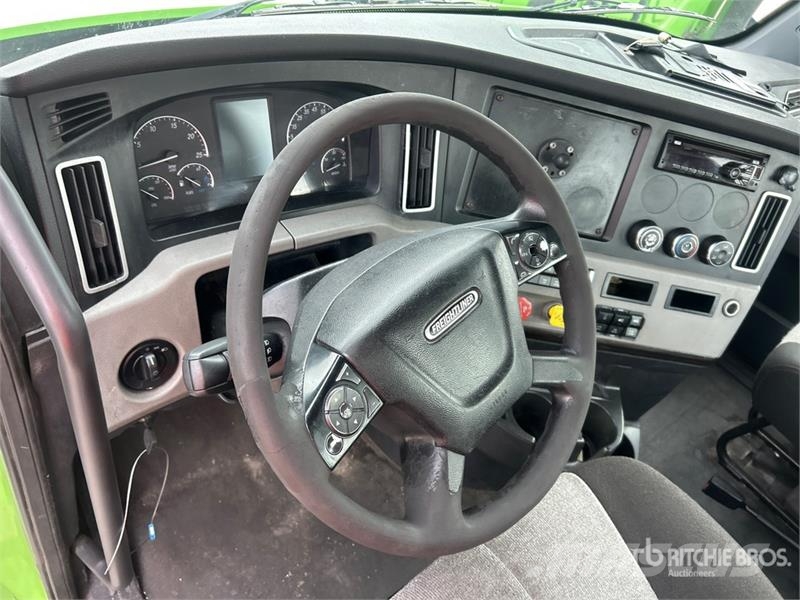 Freightliner Cascadia 116 Trekkvogner