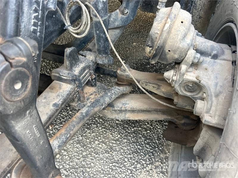Freightliner Cascadia 125 6x4 T/A Sleeper Truck Tractor (Inoper وحدات الجر