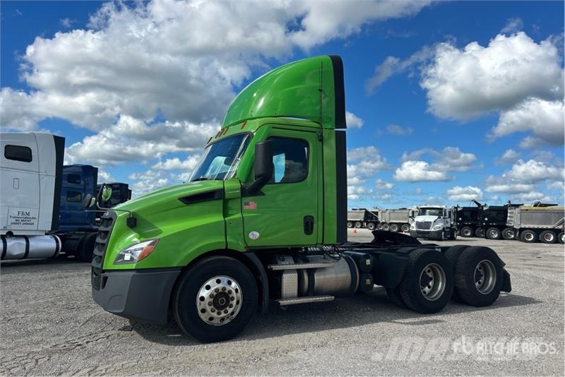 Freightliner Cascadia 116 وحدات الجر