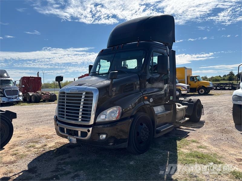 Freightliner Cascadia 113 Седельные тягачи
